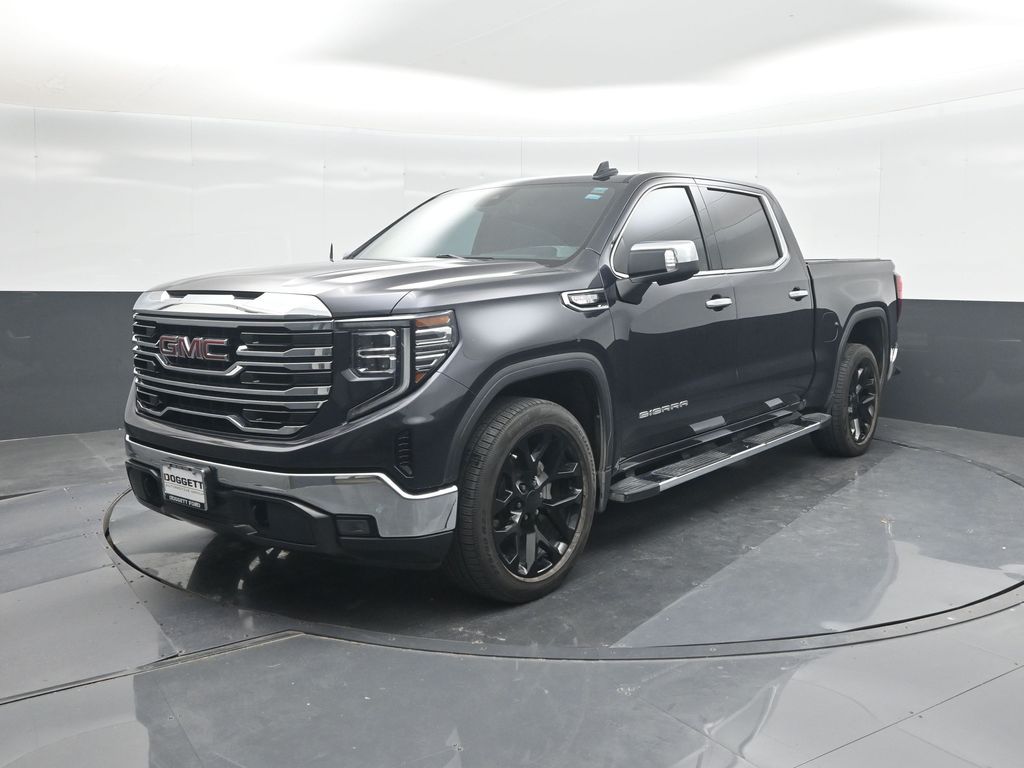 Used 2022 GMC Sierra 1500 SLT  Crew Cab