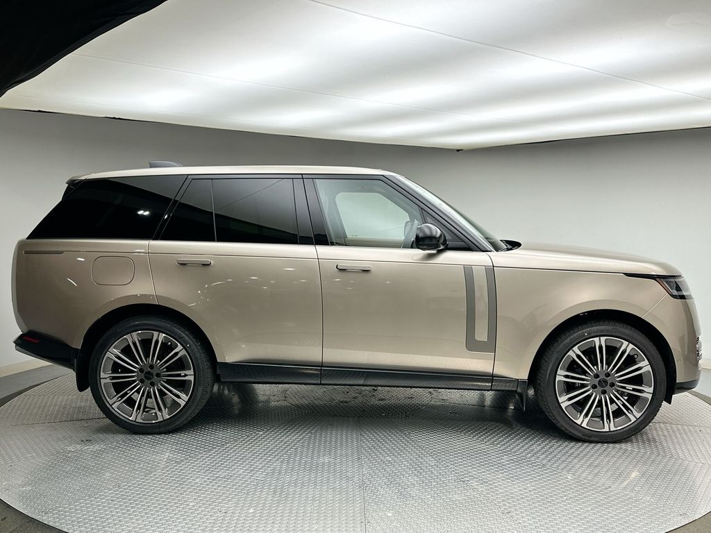Thumbnail: 2026 Land Rover Range Rover - 4