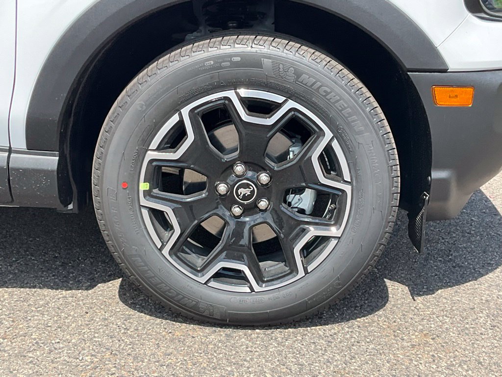 New 2026 White Ford Outer Banks image 24