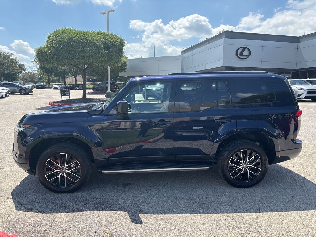 Thumbnail: 2026 Lexus GX - 2