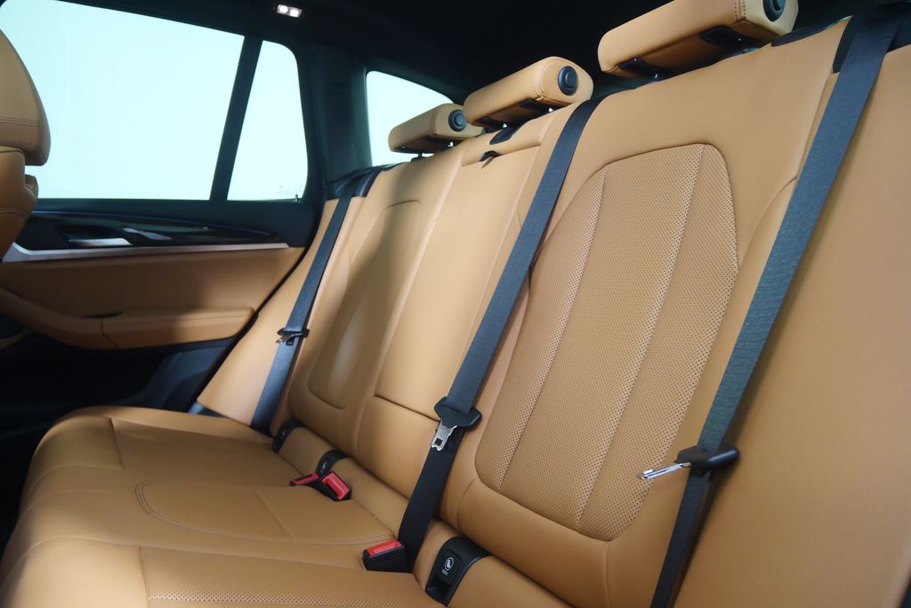 Thumbnail: 2023 BMW X3 - 13