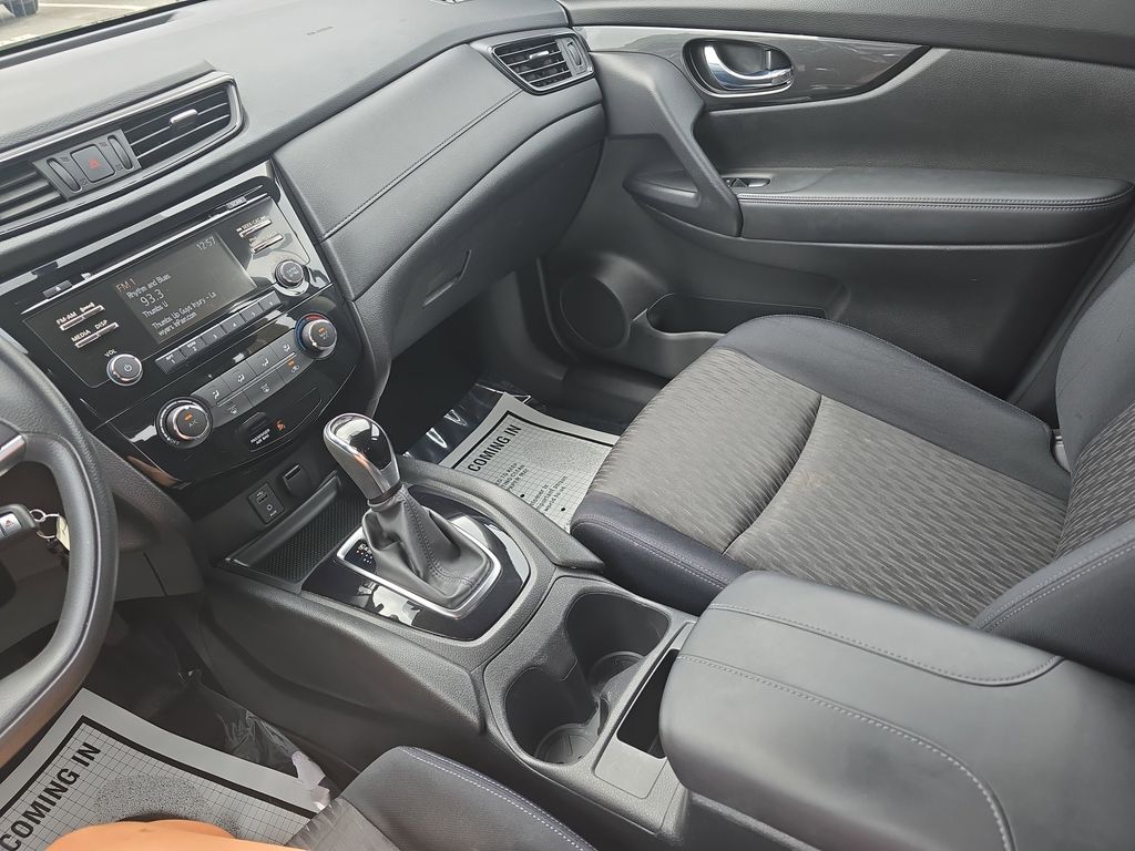 2017 Magnetic Black Nissan Rogue S AWD SUV