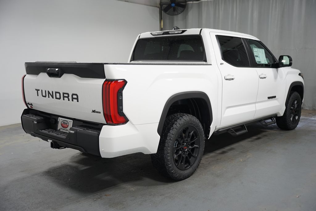 2025 Toyota Tundra SR5 8