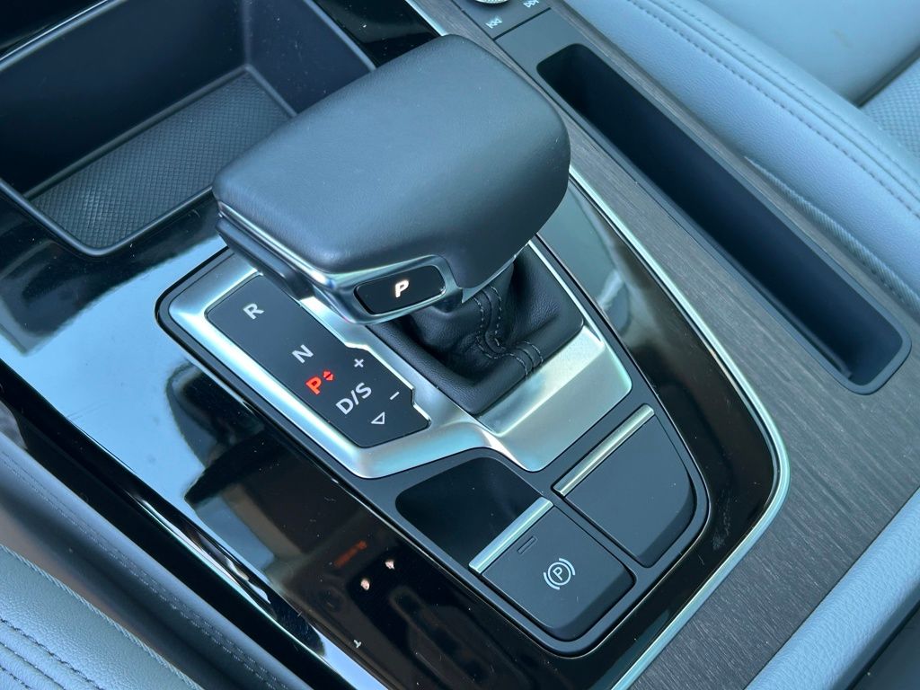 New 2025  Audi 45 S line Prestige image 37