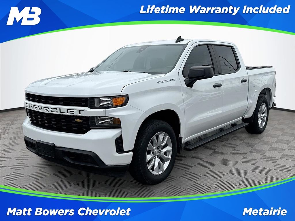 Summit White 2022 Chevrolet Silverado 1500 Pickup Truck 4X2 8-Speed Automatic