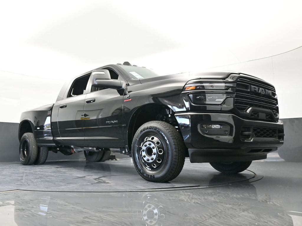 New 2026 Diamond Black Crystal Pearlcoat Ram Laramie image 70