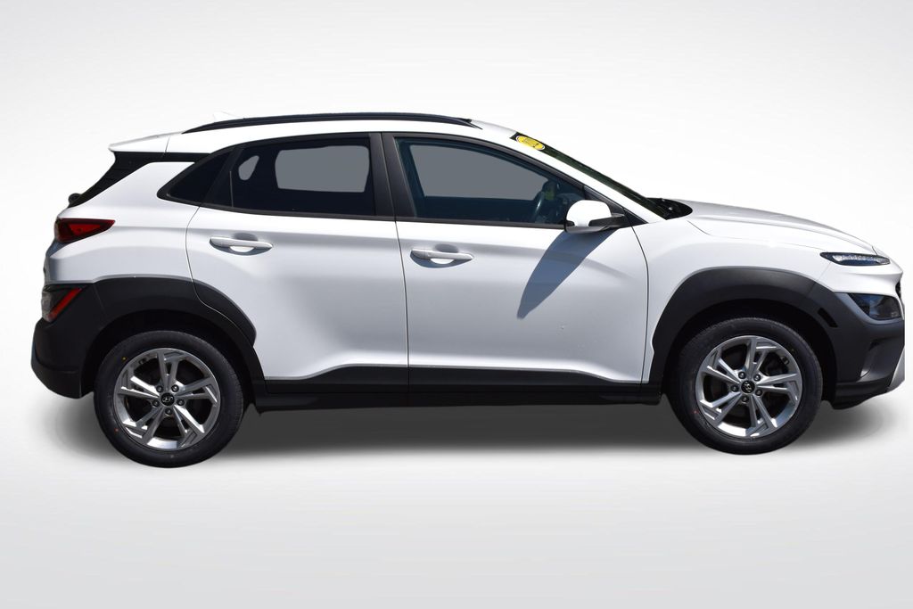 Thumbnail: 2022 Hyundai Kona - 8