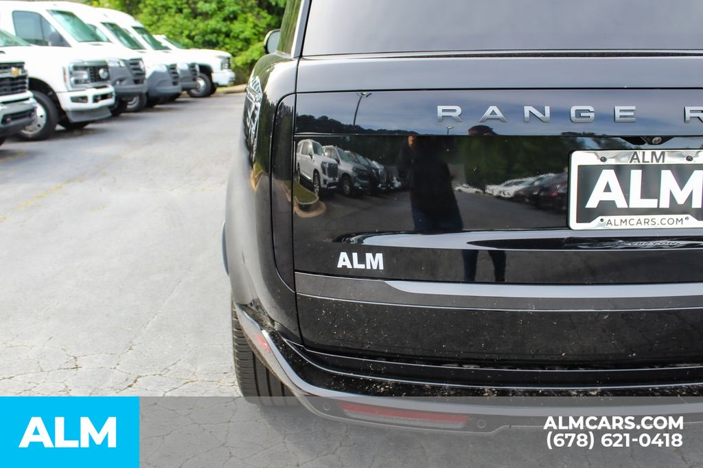 Used 2024 Black Land Rover SE image 12