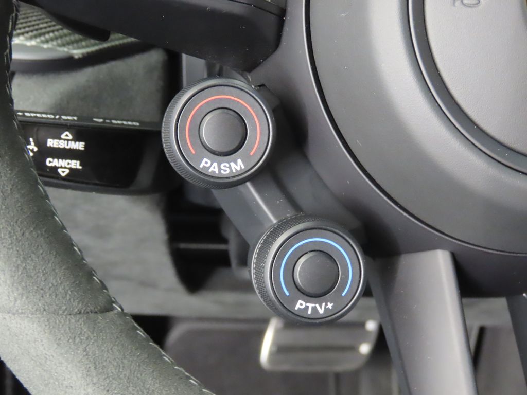 Thumbnail: 2025 Porsche 911 - 22