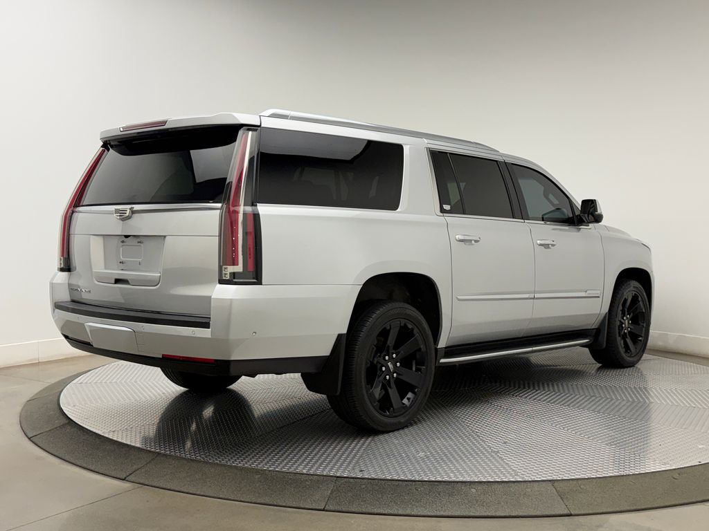 Thumbnail: 2017 Cadillac Escalade - 7