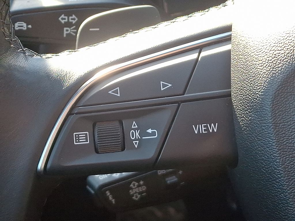 Thumbnail: 2023 Audi Q3 - 22