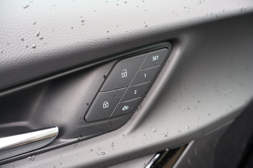 2026 Chevrolet Equinox ACTIV 18