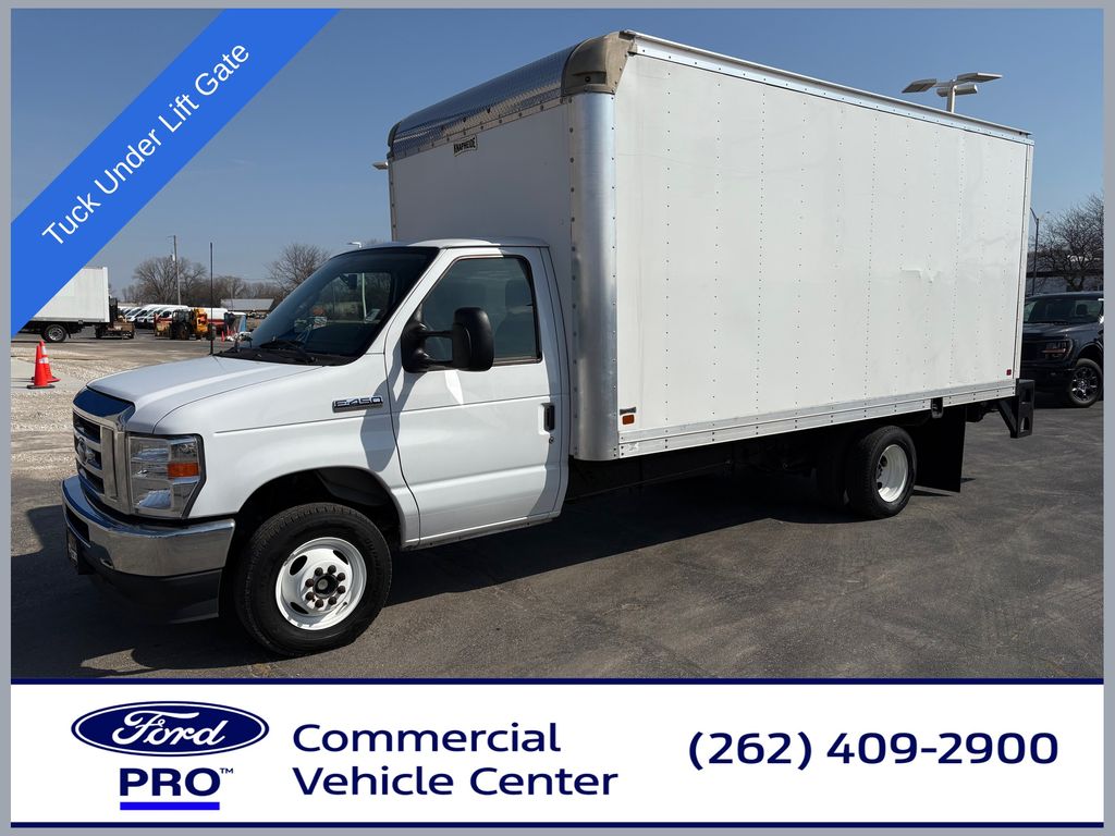 2024 Ford E-Series DRW E-450 Super Duty 158 in WB's photo
