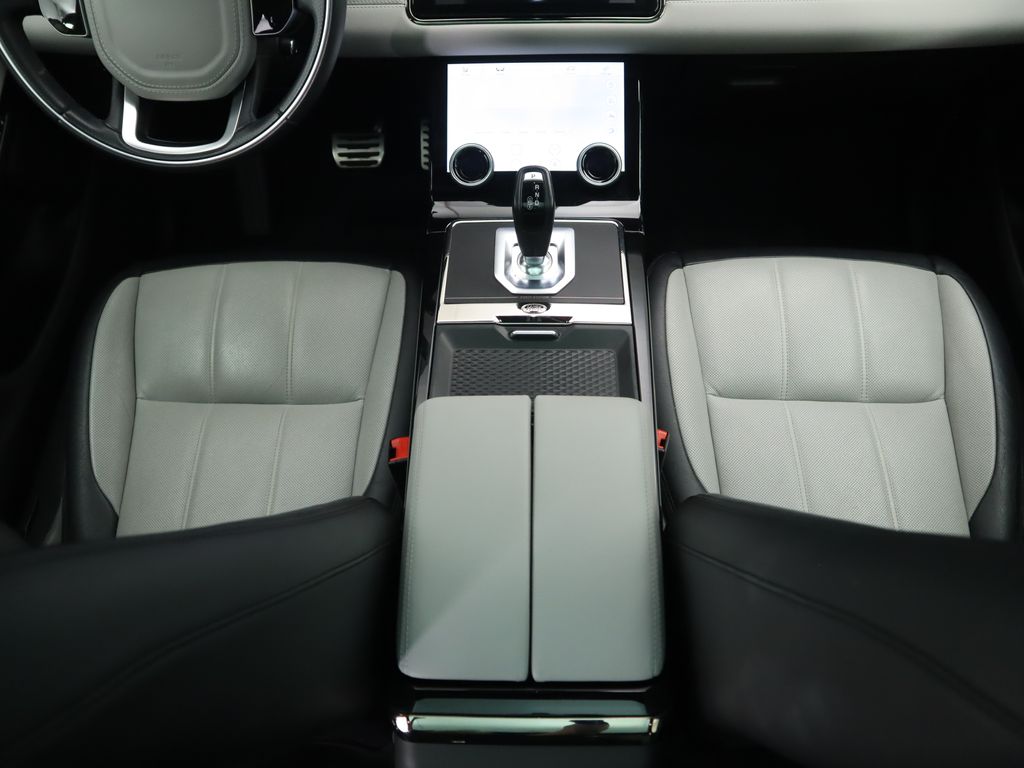 Thumbnail: 2020 Land Rover Range Rover Evoque - 16
