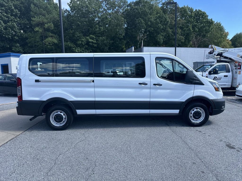 2024 Ford Transit-350 XL 8