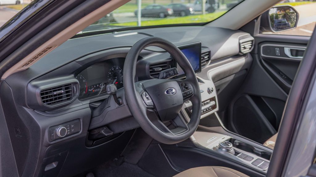 Used 2021 Ford Explorer Base 4D Sport Utility