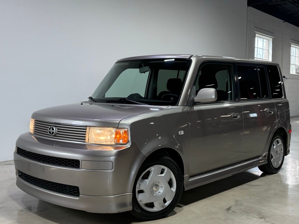 Thunder Cloud Metallic 2005 Scion xB Base Wagon Front-Wheel Drive 4-Speed Automatic