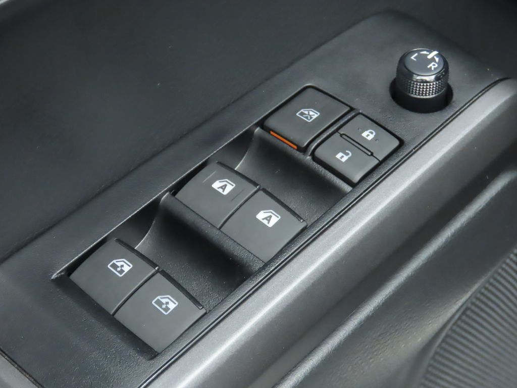 Thumbnail: 2023 Toyota Tacoma - 24