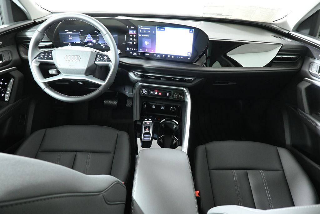 Thumbnail: 2025 Audi Q5 - 4