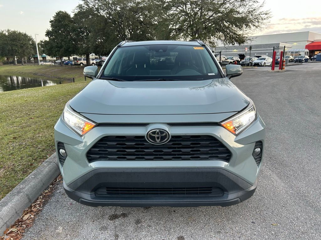 Thumbnail: 2021 Toyota RAV4 - 8