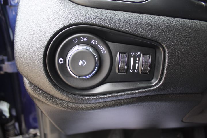 Used Car 2017 Jeep Renegade  Altitude For Sale Under $15,000 In Georgetown, Texas