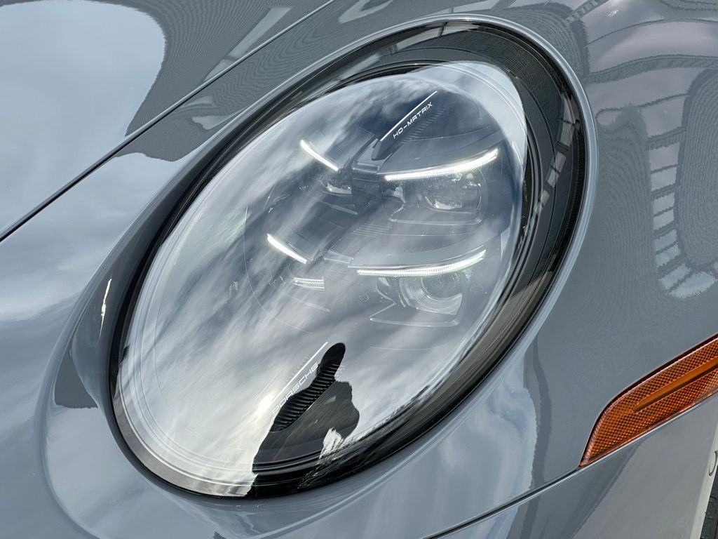 Thumbnail: 2026 Porsche 911 - 13