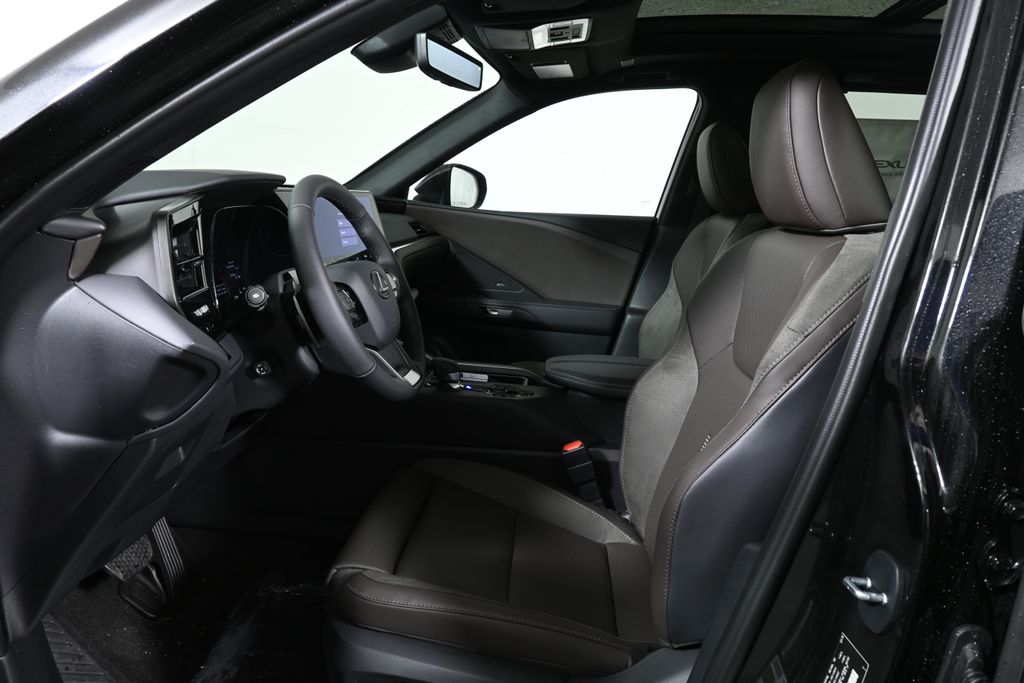 Thumbnail: 2026 Lexus TX - 3