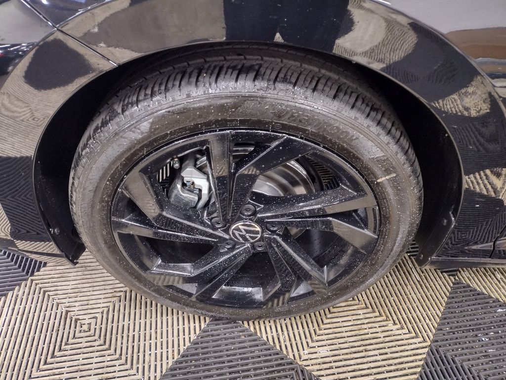 2025 Volkswagen Jetta 1.5T SE photo 4