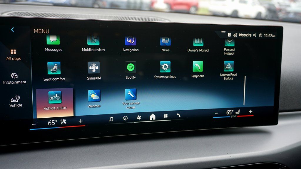 2025 BMW 2 Series 230i - Photo 13