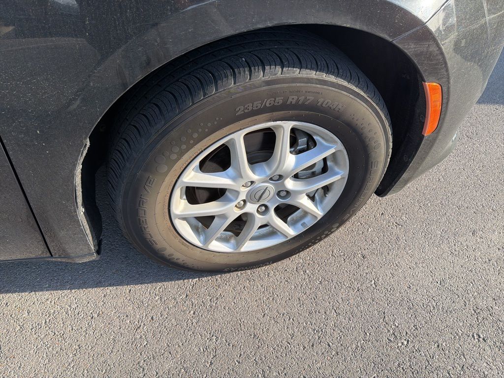 2023 Chrysler Voyager