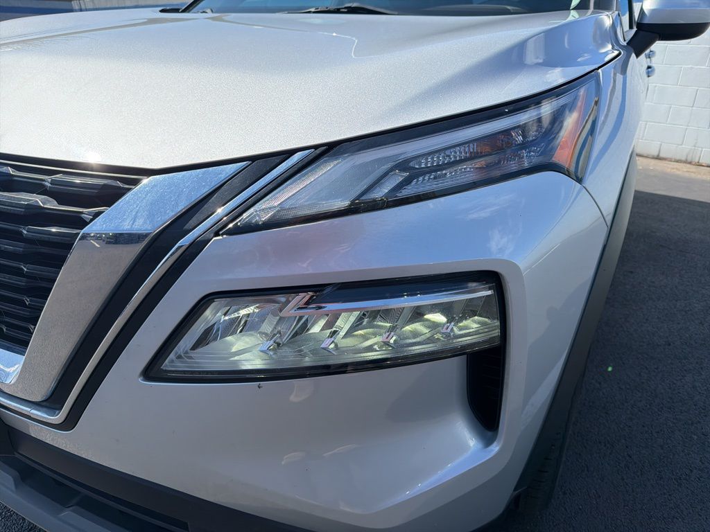 Thumbnail: 2023 Nissan Rogue - 9