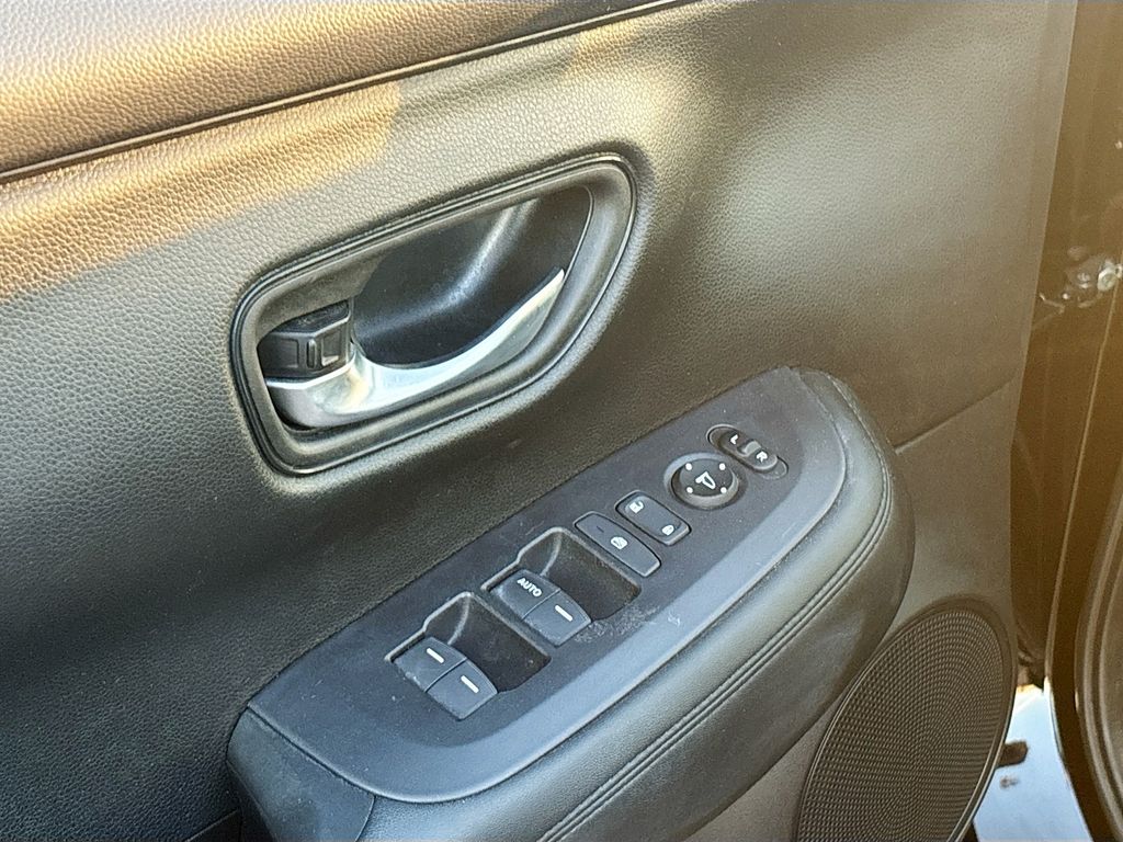 Used 2024 Black Honda LX image 17