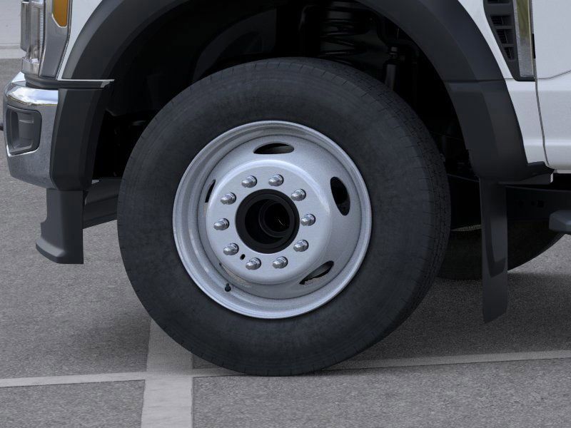 New 2025 Ford Super Duty F-600 Chassis Regular Cab (DRW) 169" Wheelbase XL
