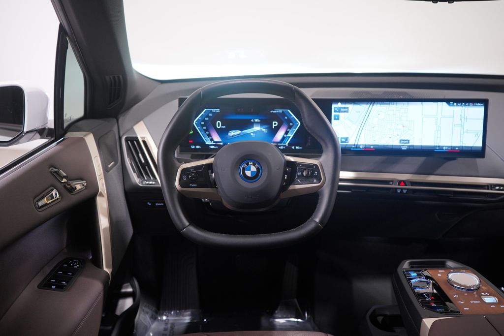 2023 BMW iX xDrive50 11