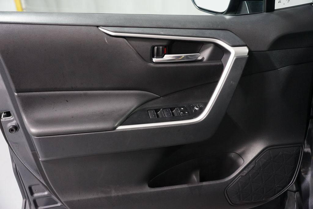 Thumbnail: 2024 Toyota RAV4 - 30