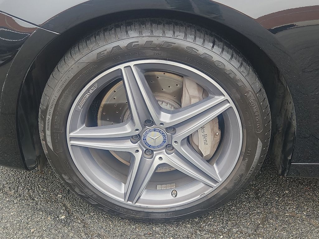 Thumbnail: 2017 Mercedes-Benz E-Class - 8