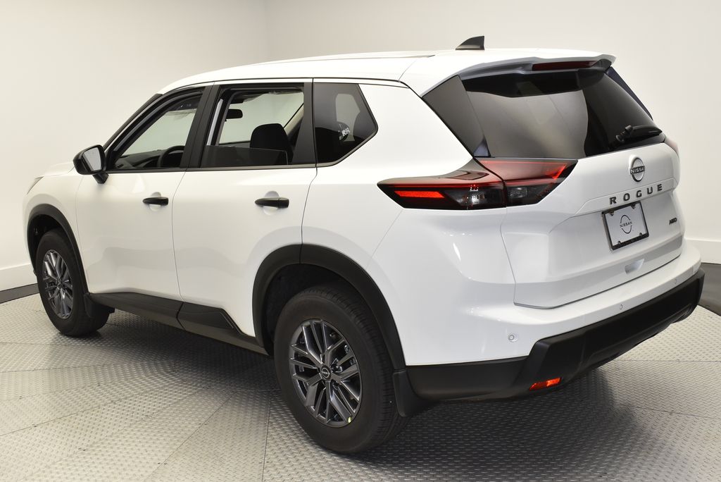 Thumbnail: 2026 Nissan Rogue - 7