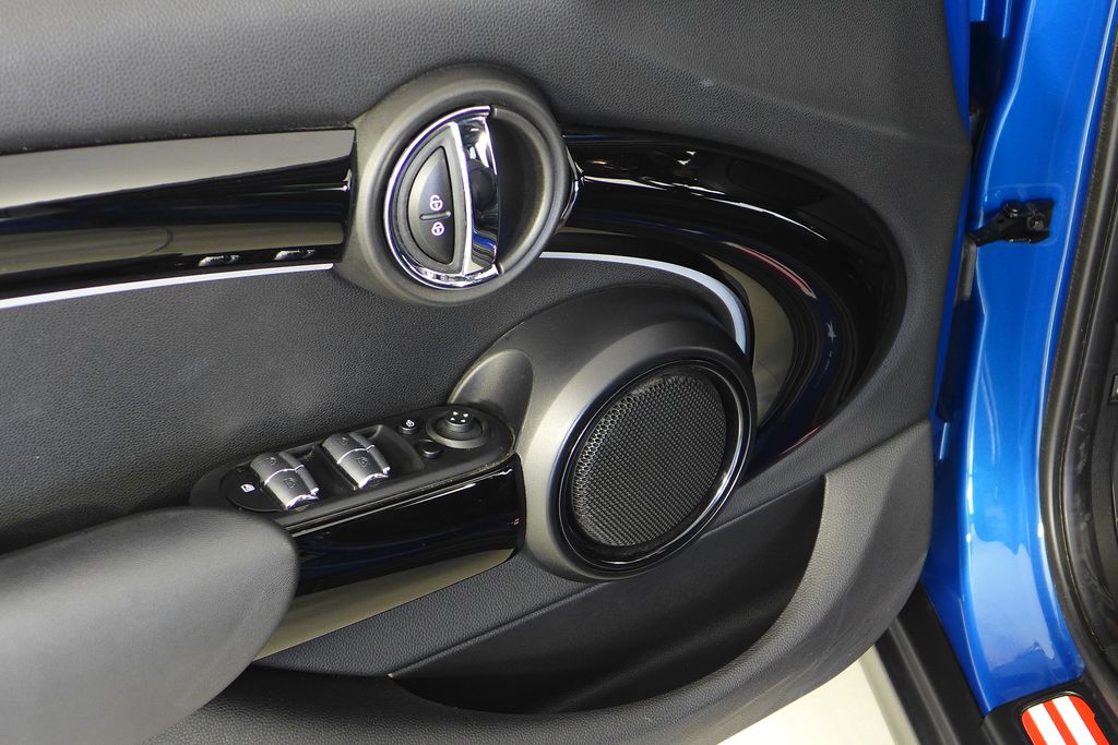 Thumbnail: 2023 MINI Cooper - 12