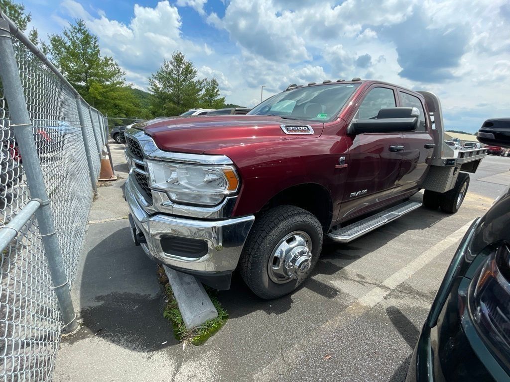 Delmonico Red Pearlcoat 2022 RAM 3500 Tradesman Crew Cab LB DRW 4WD Pickup Truck Four-Wheel Drive 6-Speed Automatic