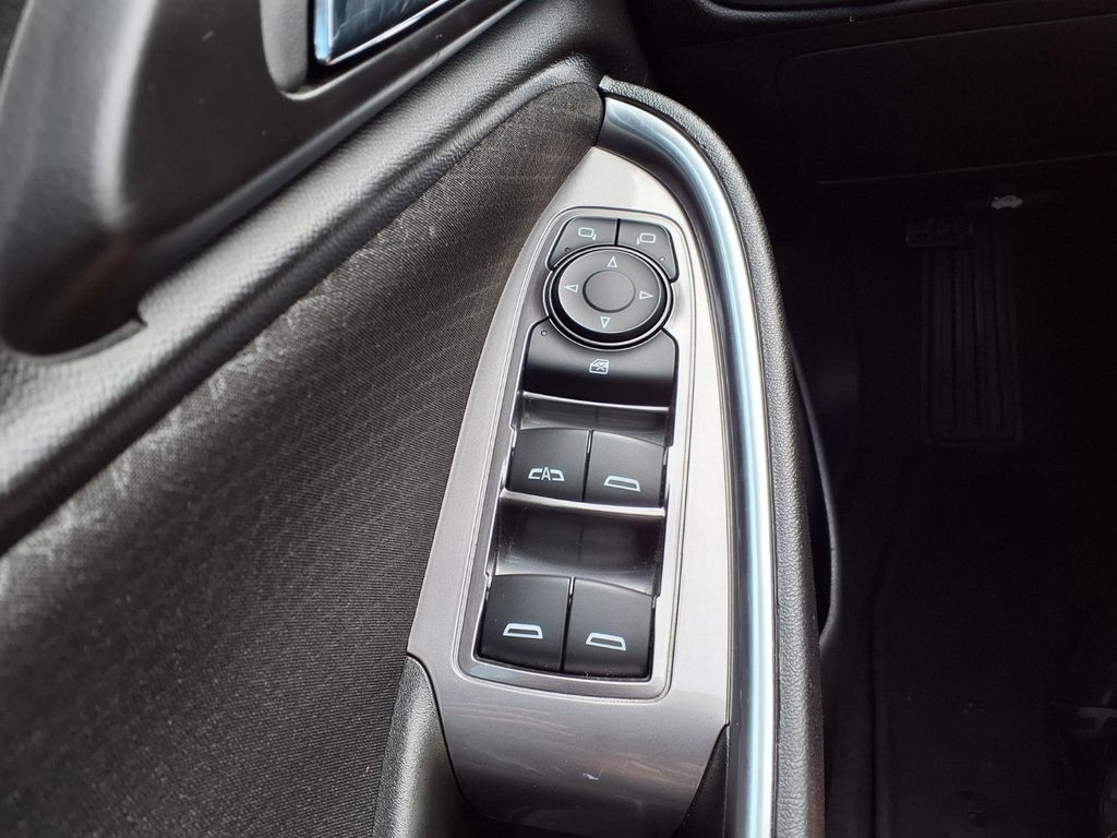 2020 Chevrolet Malibu LT Silver at Legacy Ford