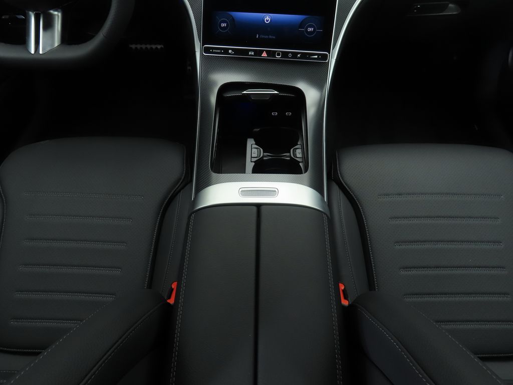 Thumbnail: 2025 Mercedes-Benz C-Class - 16