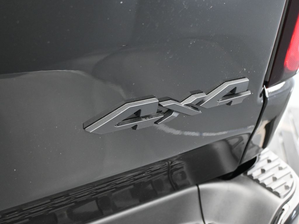 New 2026 Diamond Black Crystal Pearlcoat Ram Big Horn/Lone Star image 29