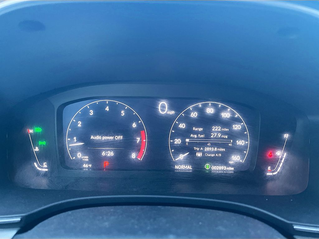 Used 2025 White Acura Base image 12