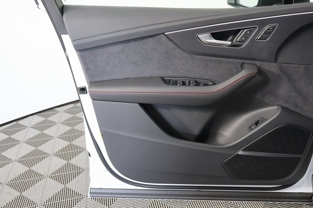 Thumbnail: 2026 Audi Q7 - 7