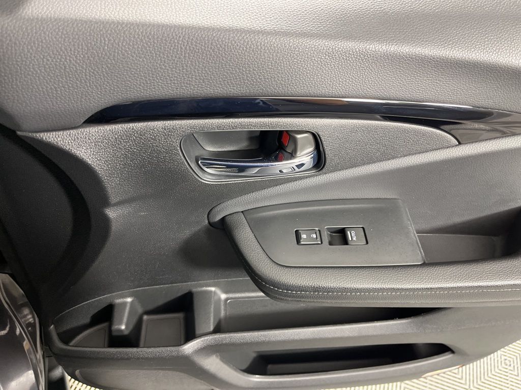 Thumbnail: 2020 Honda Pilot - 11