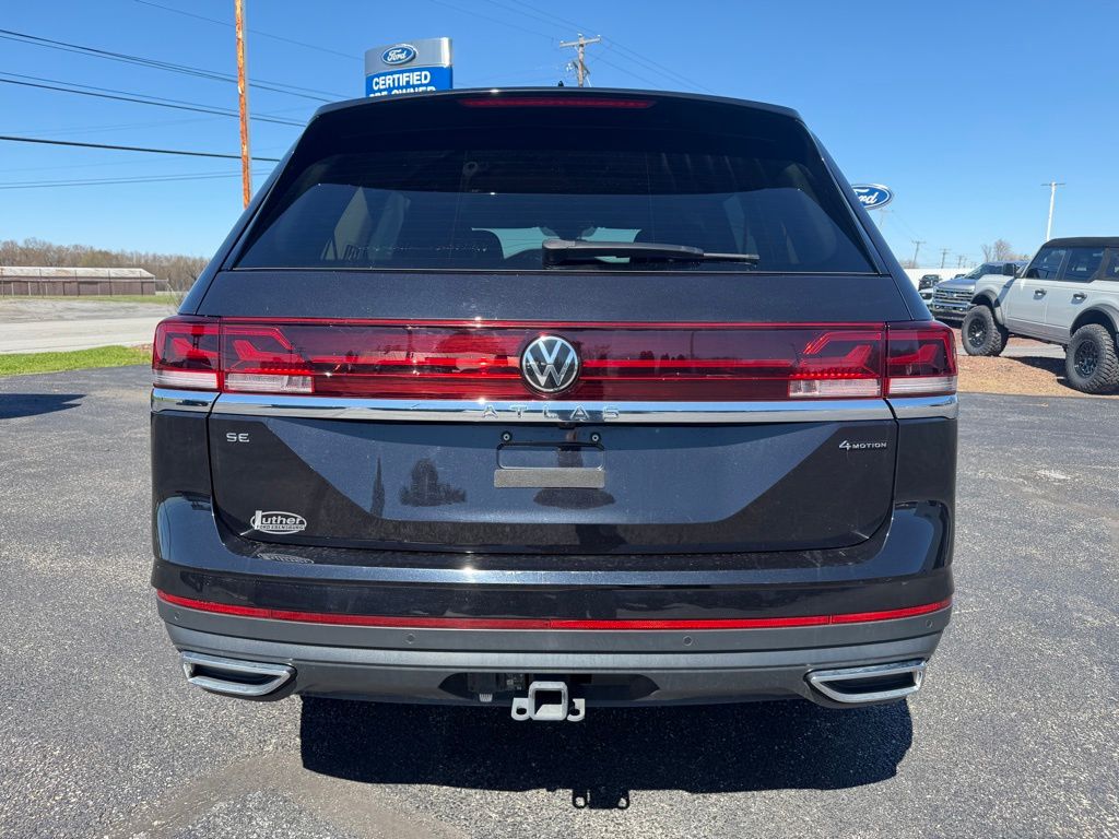 2025 Volkswagen Atlas 2.0T SE w/Technology Black at Subaru and VW of Moon Township