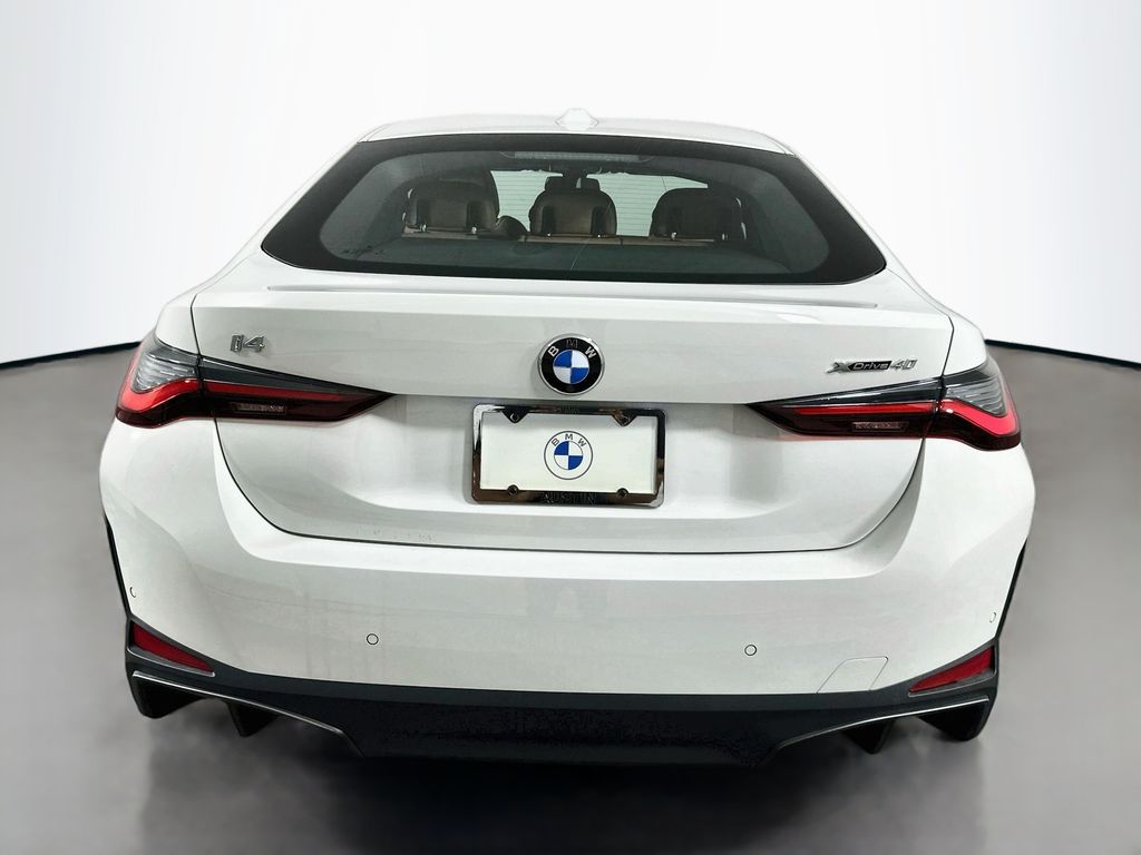 Thumbnail: 2026 BMW i4 - 6