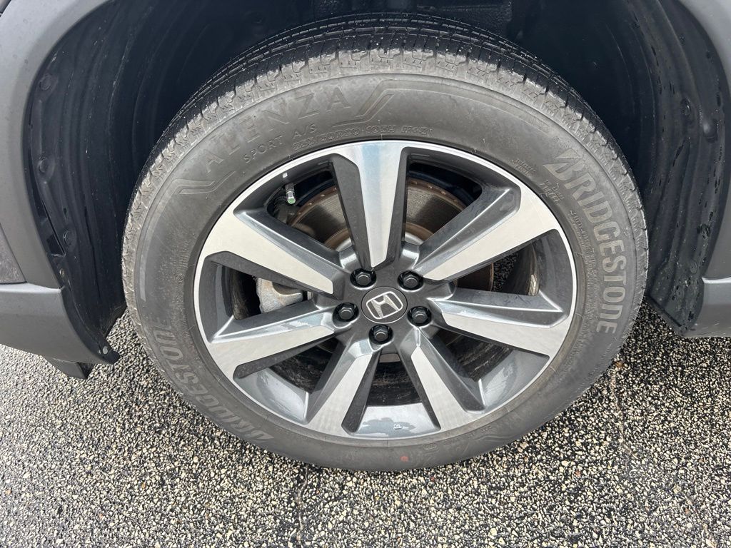 Used 2025 Honda Pilot SUV