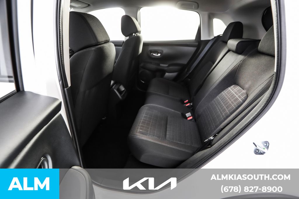 2023 Honda HR-V LX photo 16