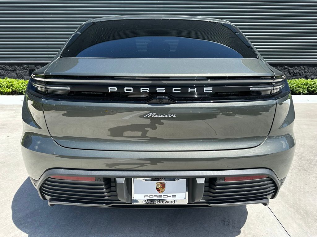 Thumbnail: 2025 Porsche Macan - 11